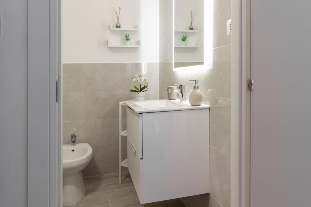 Centro Deluxe Suite Con Wi-Fi E Netflix Turin Exterior foto